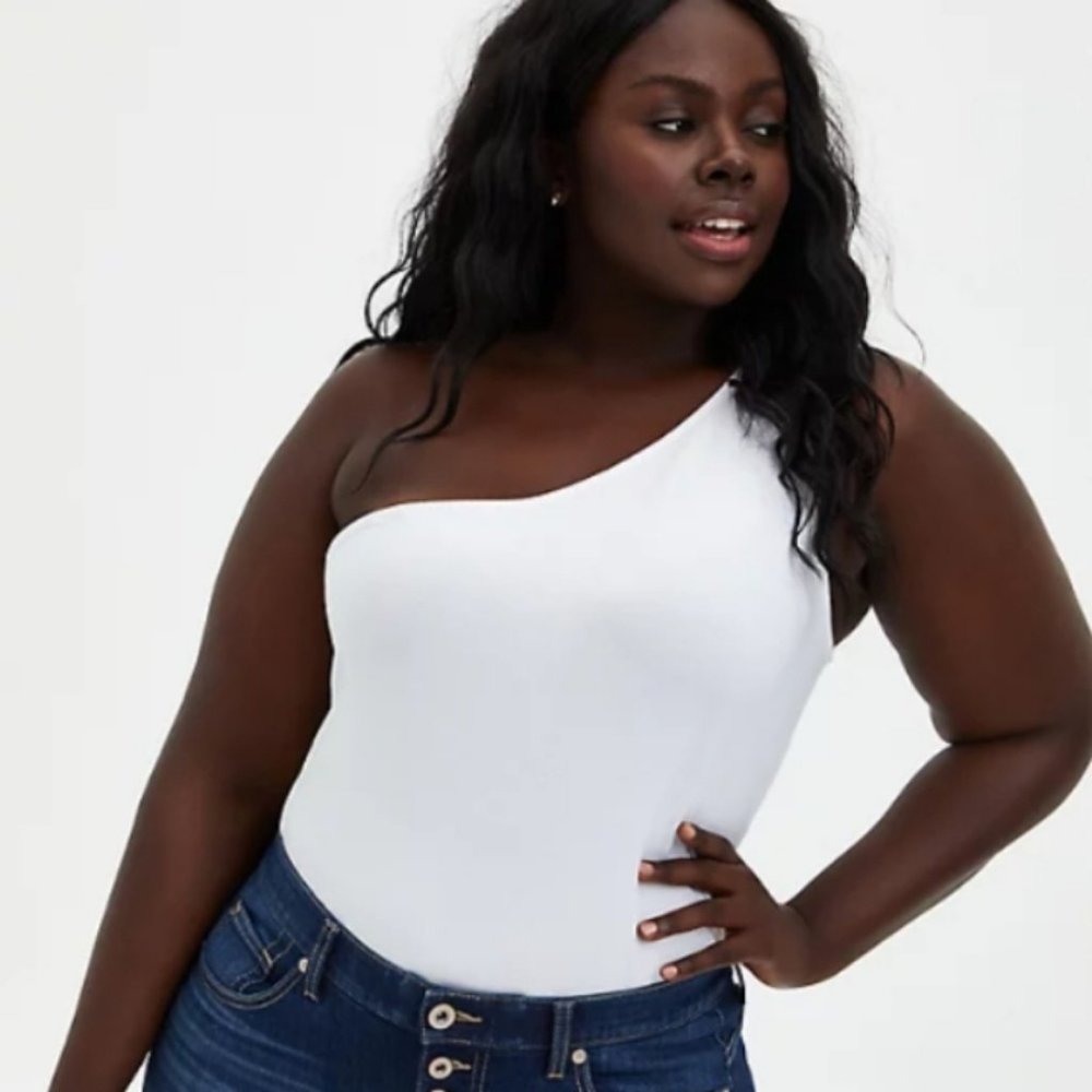 TORRID - SIZE 4